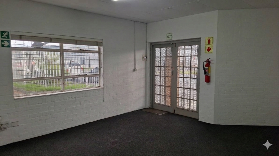 To Let Commercial Property for Rent in Ottery Western Cape